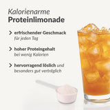 Clear Whey Isolat als kalorienarme Proteinlimonade mit Messlöffel und erfrischendem Getränk Galerie 1