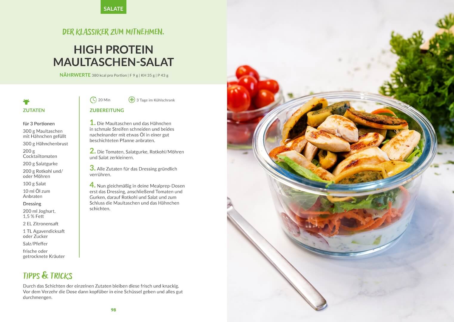 Baking Protein inkl. GRATIS Kochbuch mit Rezept High Protein Maultaschen-Salat und frischen Zutaten in Glas Schicht Galerie 1