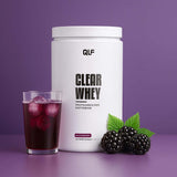 Clear Whey Isolat Blackberry von Quantum Leap Fitness mit proteinreichem Softdrink und frischen Brombeeren Galerie 1