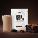 Vegan Protein Schokolade Brownie von Quantum Leap Fitness mit Proteinpulver Sachet und cremigem Shake Galerie 1