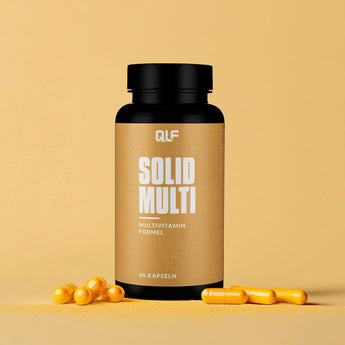 Solid Multi Multivitaminflasche mit Kapseln vor beigem Hintergrund, Produktfoto Galerieposition 1